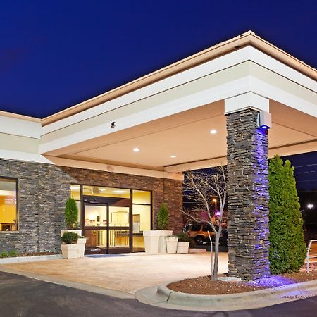 Holiday Inn Express & Suites Greensboro - I-40 Atwendover By Ihg Extérieur photo