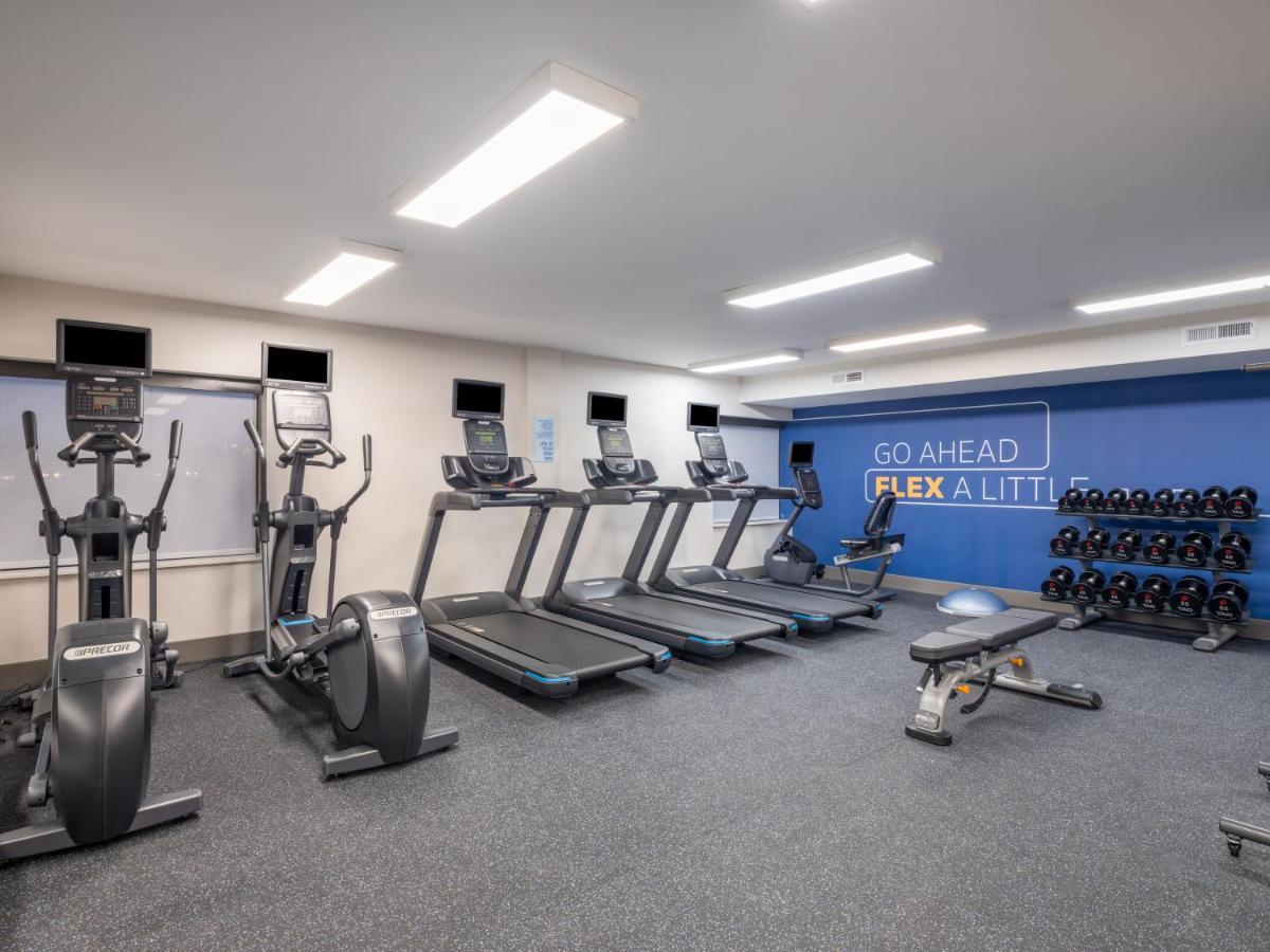 Holiday Inn Express & Suites Greensboro - I-40 Atwendover By Ihg Extérieur photo