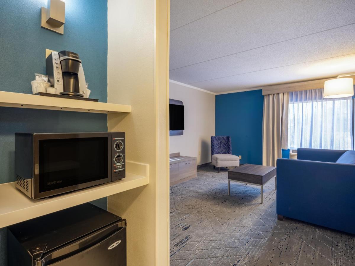 Holiday Inn Express & Suites Greensboro - I-40 Atwendover By Ihg Extérieur photo