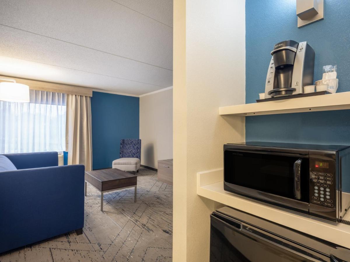Holiday Inn Express & Suites Greensboro - I-40 Atwendover By Ihg Extérieur photo