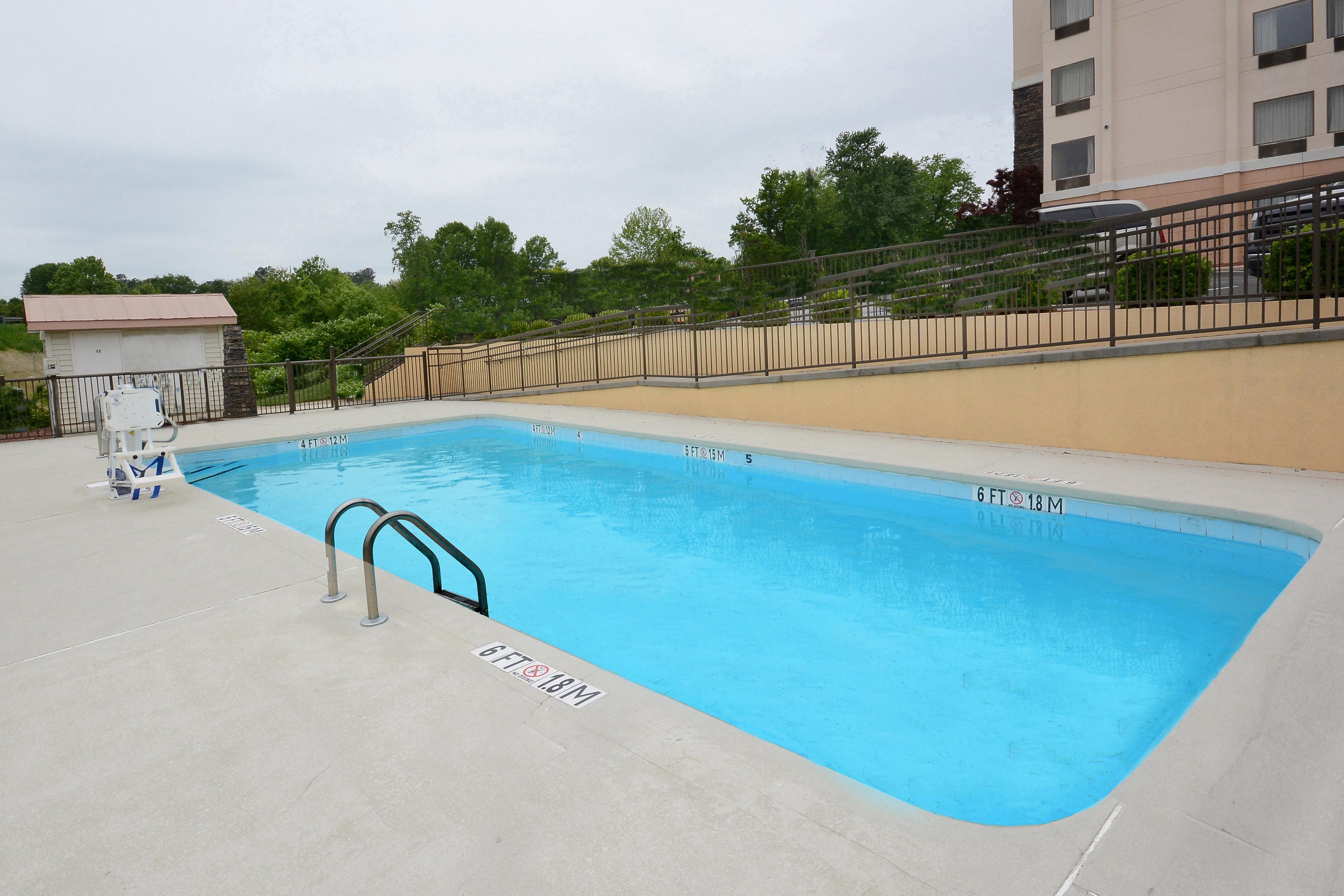Holiday Inn Express & Suites Greensboro - I-40 Atwendover By Ihg Extérieur photo